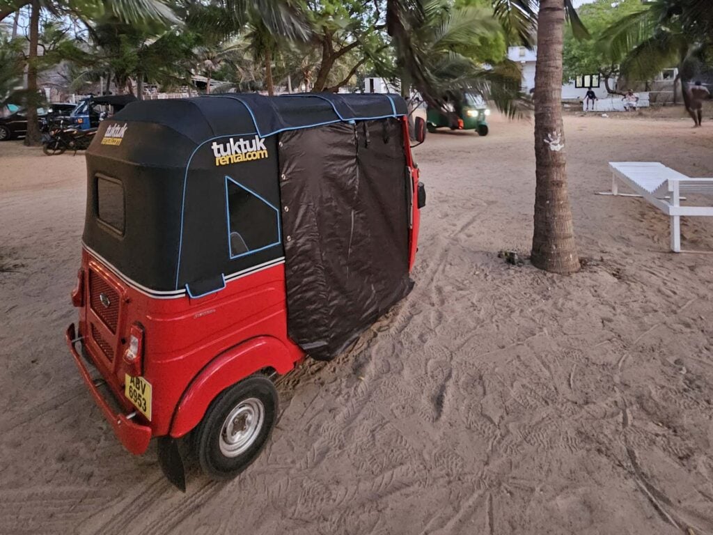 Tuktuk Sri Lanka huren met kinderen
