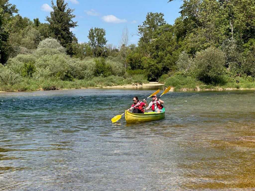 Kanoën over de rivier l’Ain