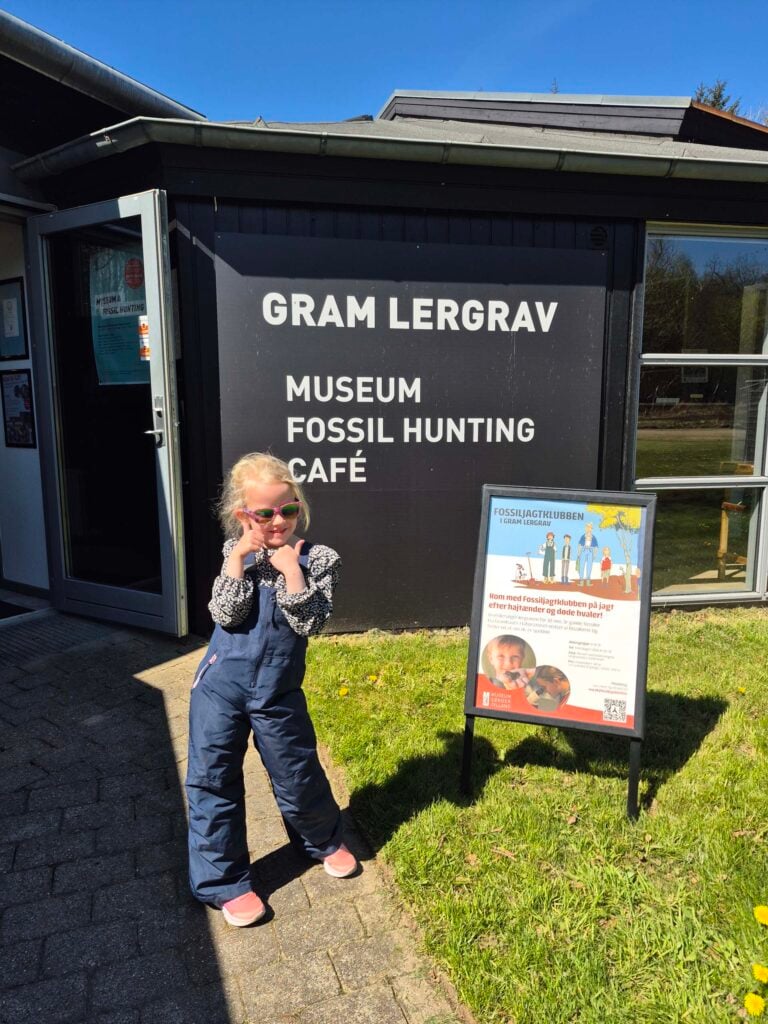 Gram Lergrav
