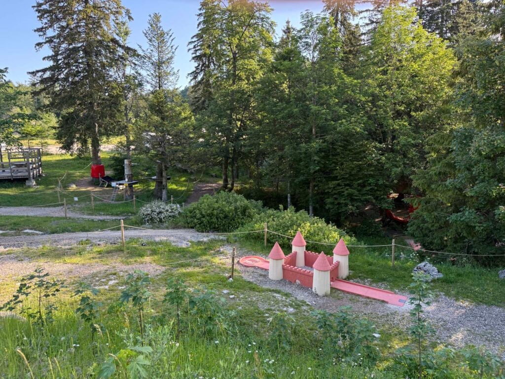 klimpark en minigolf monts de jura