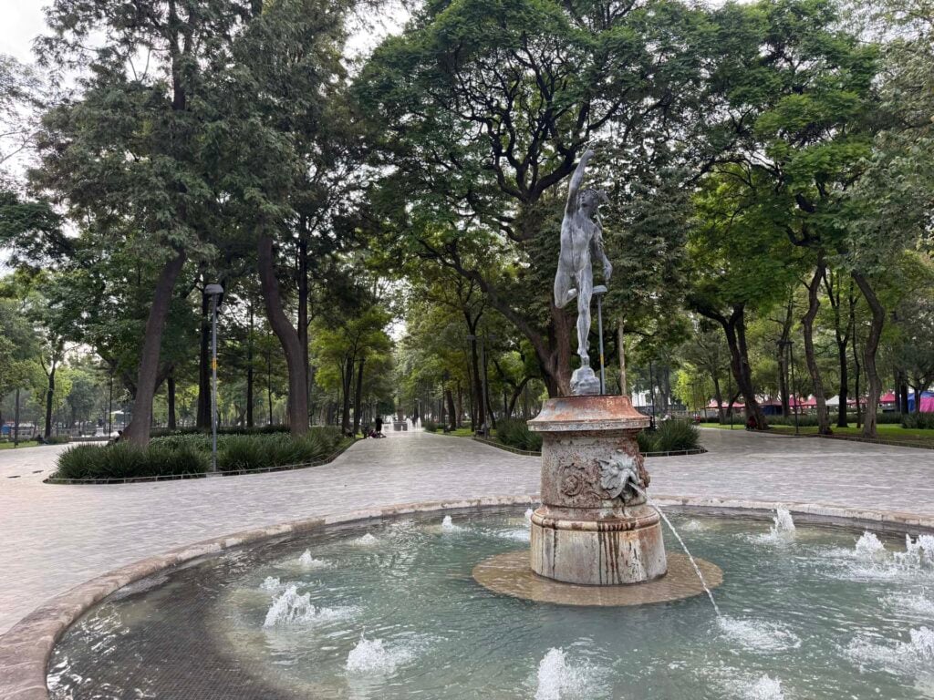 Alameda Central mexico stad met kinderen