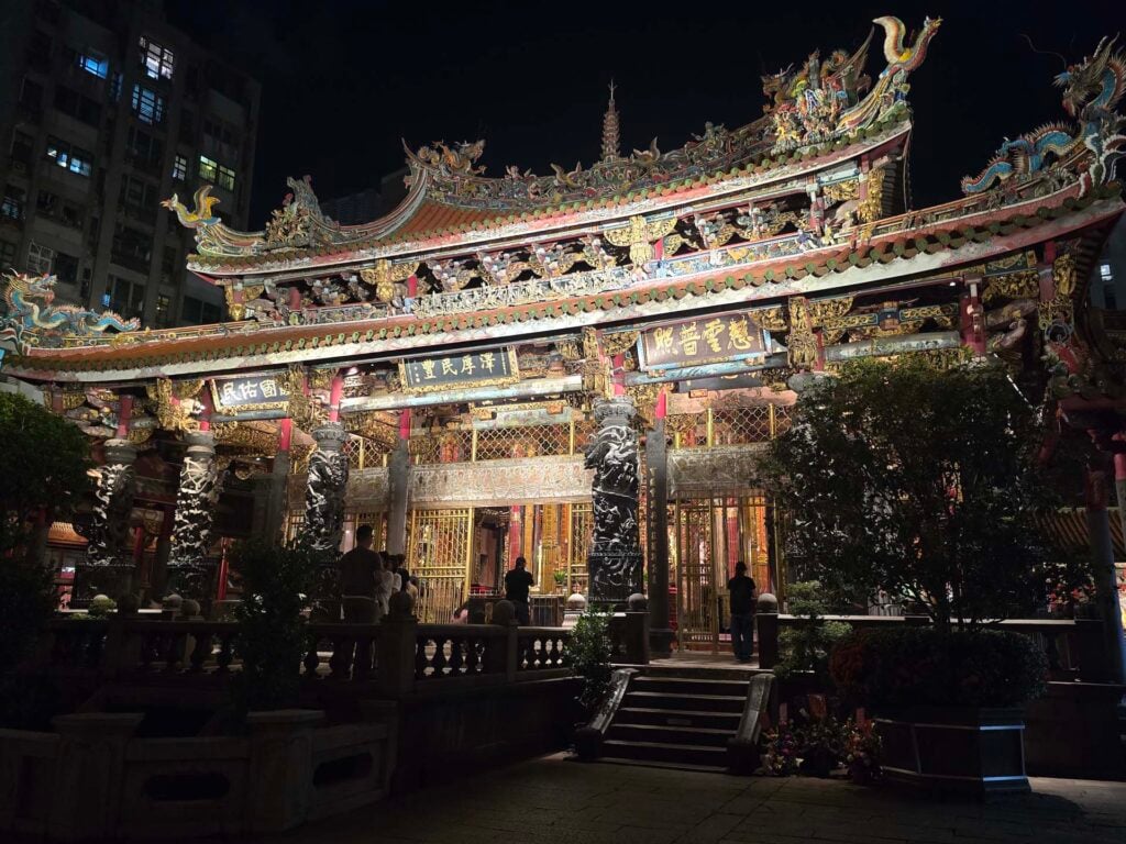 Longshan Temple